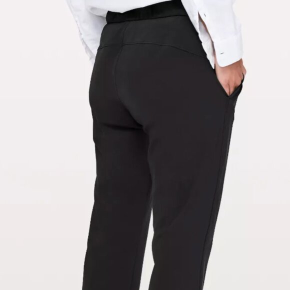 Lululemon On The Fly 7/8 Pant 27” - Picture 3 of 10